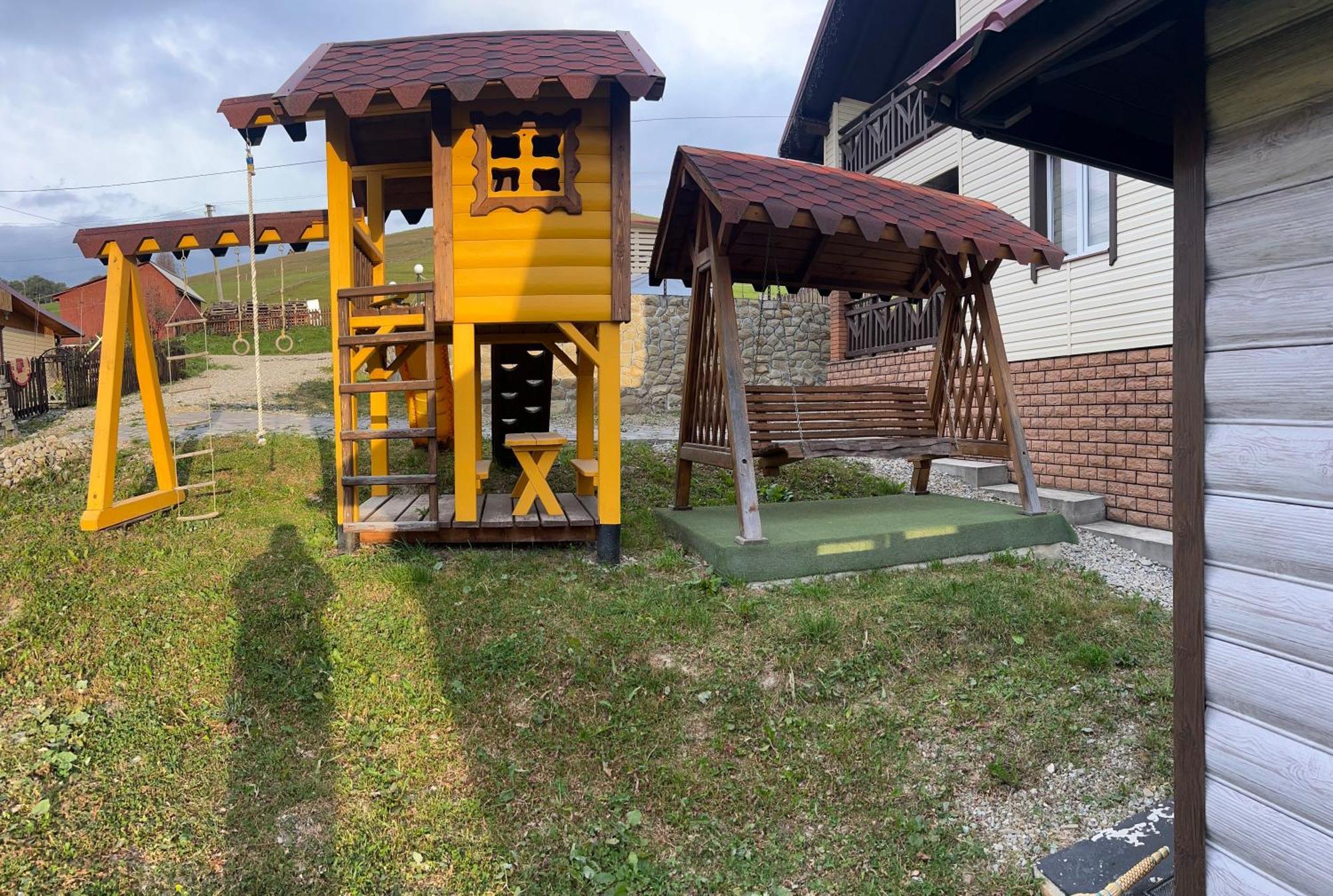 Bee House Поляниця Апартаменти Bukovel Exterior foto